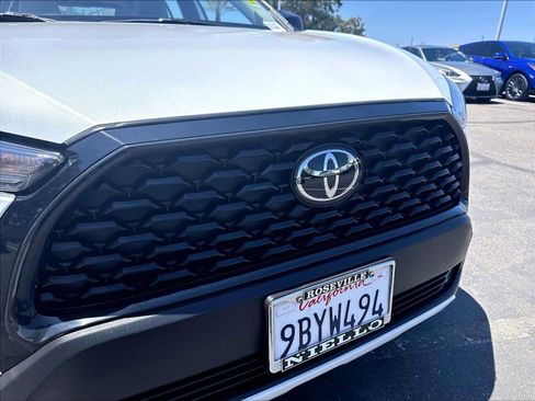 Used 2022 Toyota Corolla Cross L FWD image 30