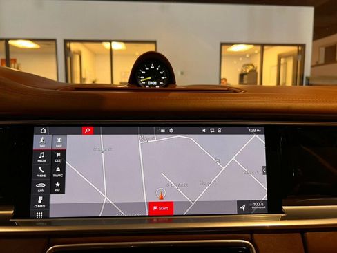 Used 2019 Porsche Panamera Turbo S Executive image 21