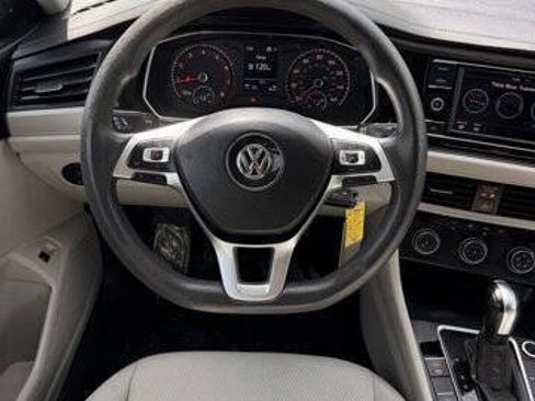 Used 2019 Volkswagen Jetta S image 14