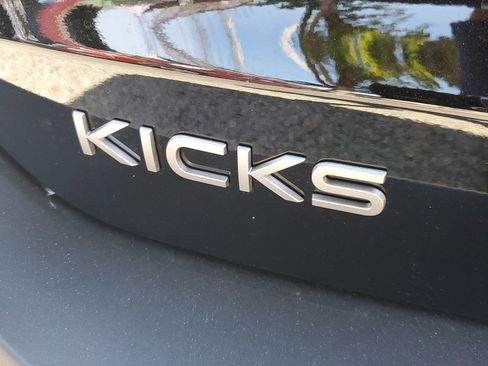 Certified 2025 Nissan Kicks S image 30