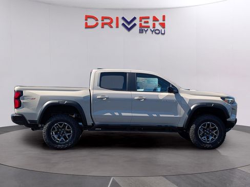 New 2026 Chevrolet Colorado ZR2 w/ Technology Package AWD/4WD image 7