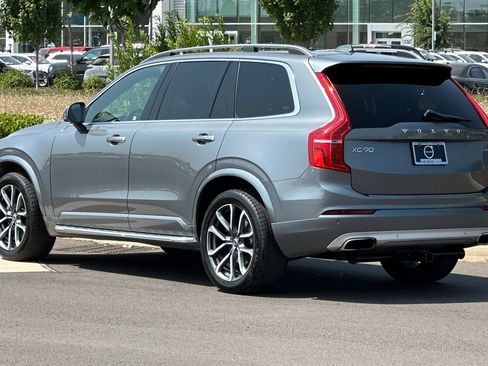 Used 2016 Volvo XC90 T6 Momentum w/ Momentum Plus Package AWD/4WD image 5
