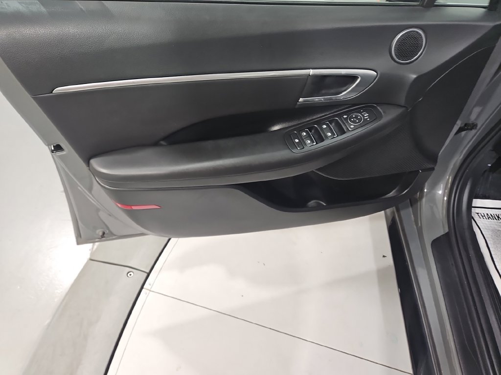 Used 2022 Hyundai Sonata SEL FWD image 11