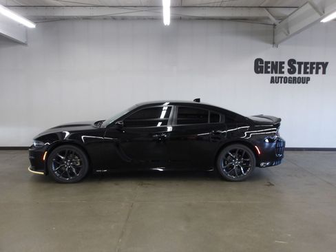 Used 2023 Dodge Charger R/T w/ Blacktop Package RWD image 6