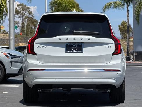 New 2026 Volvo XC90 T8 Ultra w/ Lounge Package AWD/4WD image 4