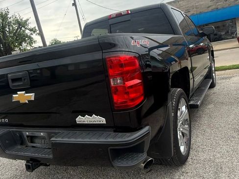 Used 2014 Chevrolet Silverado 1500 High Country w/ High Country Premium Package AWD/4WD image 9