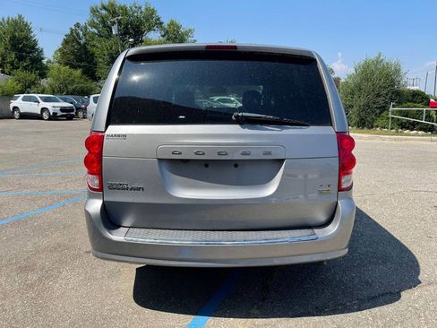 Used 2019 Dodge Grand Caravan GT image 6