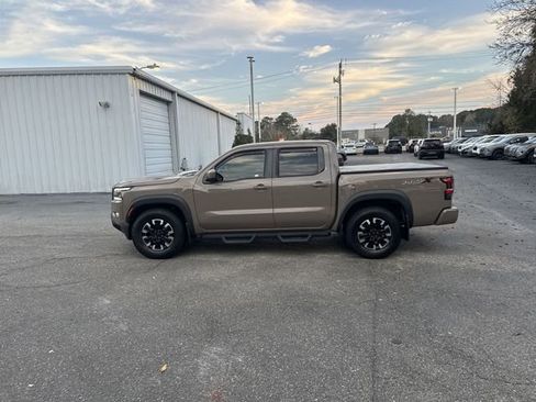 Used 2024 Nissan Frontier Pro-X image 8