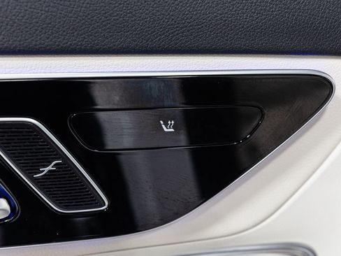 Used 2026 Mercedes-Benz GLC 350e 4MATIC image 27