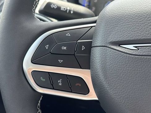 New 2027 Chrysler Pacifica Select FWD image 22