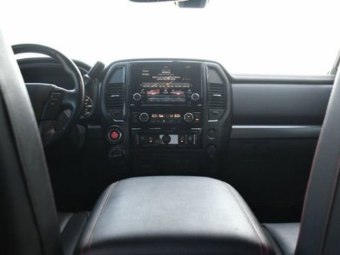 Used 2021 Nissan Titan PRO-4X w/ Pro-4x Convenience Package AWD/4WD image 11