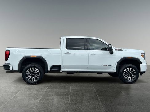 Used 2022 GMC Sierra 2500 AT4 w/ AT4 Premium Plus Package AWD/4WD image 11