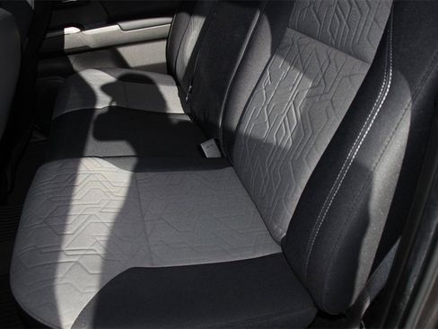 Used 2022 Toyota Tacoma TRD Off-Road image 22