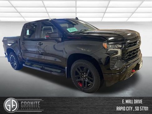 Used 2023 Chevrolet Silverado 1500 RST w/ Redline Edition AWD/4WD image 11