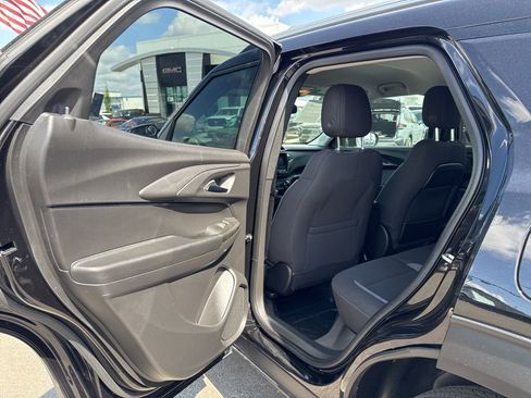 Used 2023 Chevrolet TrailBlazer LT w/ Convenience Package image 27