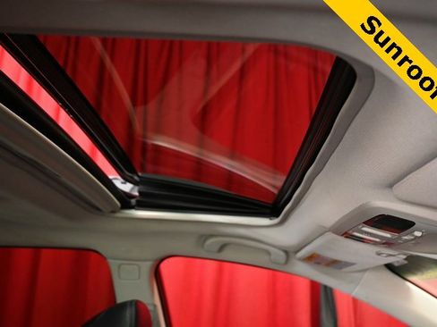 Used 2018 Subaru Outback 2.5i Limited image 3