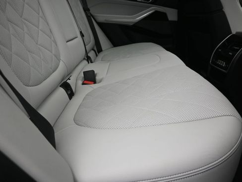 Used 2024 BMW X5 xDrive50e w/ Premium Package AWD/4WD image 22