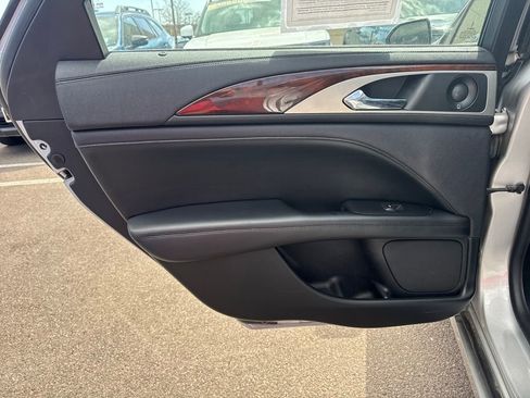 Used 2019 Lincoln MKZ Reserve w/ Reserve Plus Package FWD image 24