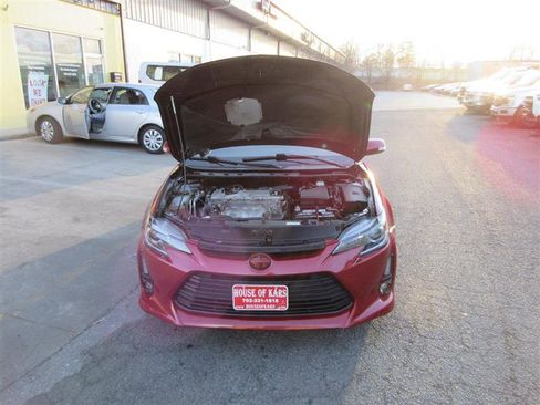 Used 2016 Scion tC image 27