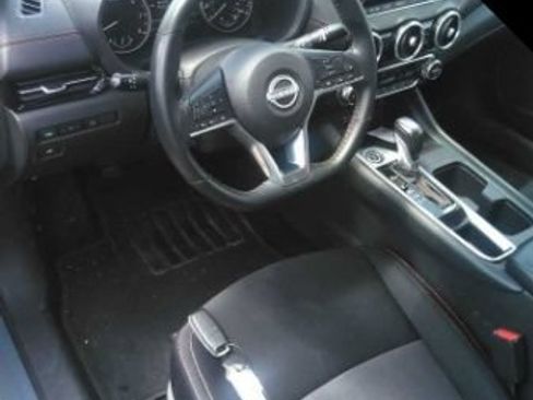 Used 2025 Nissan Sentra SR FWD image 5