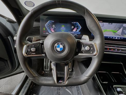 Used 2024 BMW 740i RWD image 18