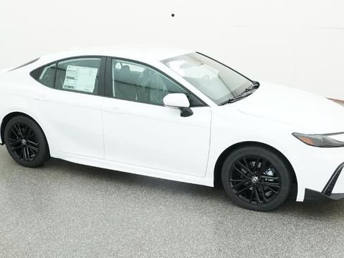 New 2026 Toyota Camry SE FWD image 12