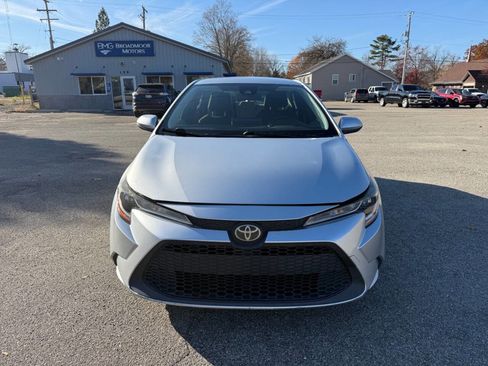 Used 2020 Toyota Corolla LE image 8