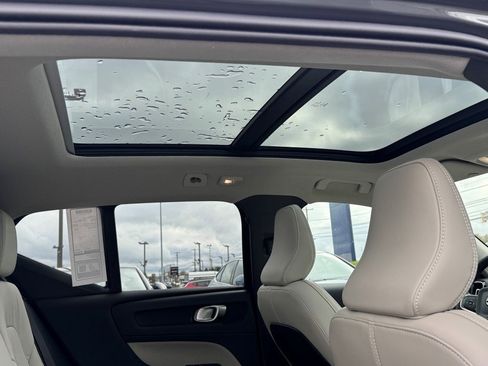 New 2026 Volvo XC40 B5 Ultra w/ Climate Package image 14