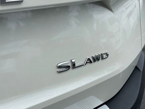 Certified 2023 Nissan Rogue SL AWD/4WD image 29