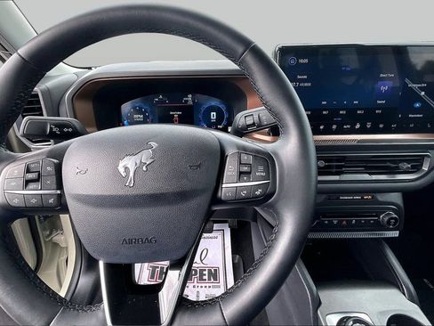 Certified 2025 Ford Bronco Sport Outer Banks w/ Outer Banks Tech Package+ AWD/4WD image 5