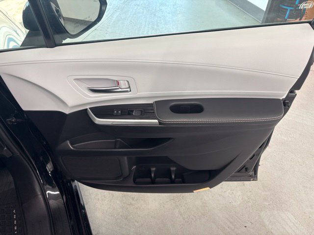 Used 2026 Toyota Sienna AWD image 24
