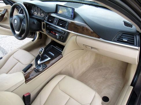 Used 2014 BMW 328i xDrive Wagon image 24