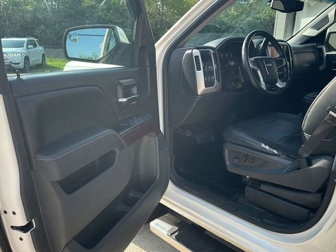 Used 2014 GMC Sierra 1500 SLE w/ SLE Preferred Package AWD/4WD image 9