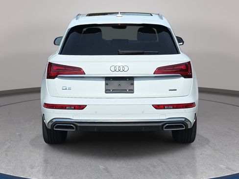 Used 2023 Audi Q5 2.0T Premium w/ Convenience Package AWD/4WD image 6