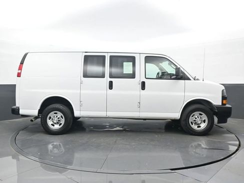 Used 2020 Chevrolet Express 2500 w/ Driver Convenience Package RWD image 2