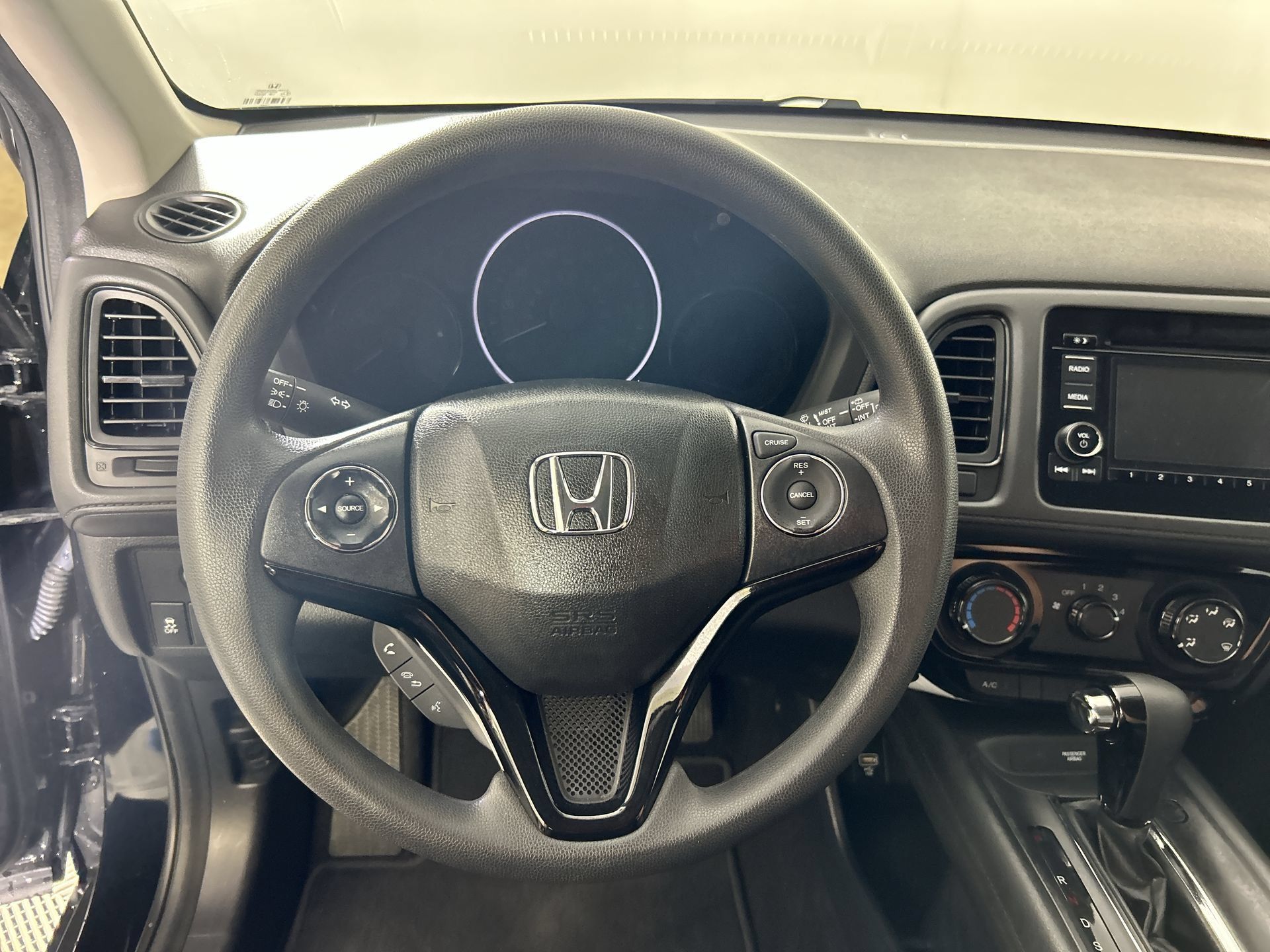 Used 2019 Honda HR-V LX image 43