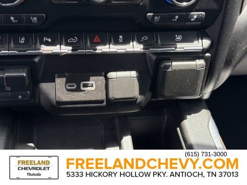 Used 2020 Chevrolet Silverado 3500 High Country w/ Technology Package AWD/4WD image 32