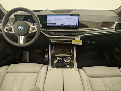 New 2026 BMW X5 xDrive50e w/ M Sport Package image 17
