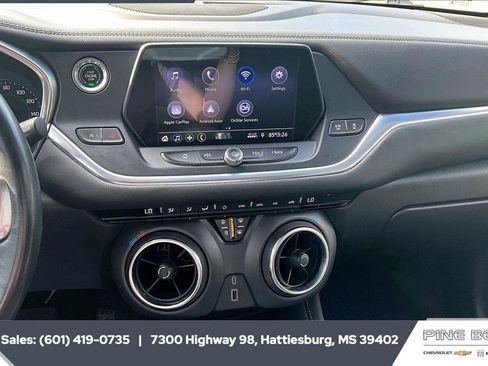 Used 2020 Chevrolet Blazer LT FWD image 22