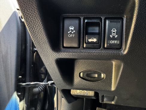 Used 2013 INFINITI G37 Sport w/ Premium Pkg image 29