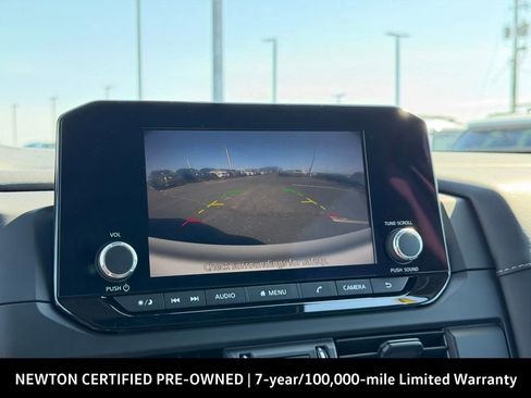 Used 2025 Nissan Pathfinder S FWD image 39