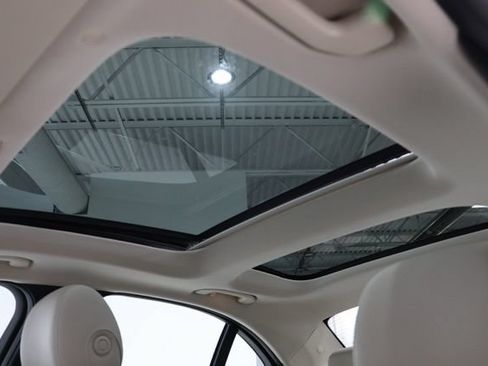 Used 2020 Mercedes-Benz C 300 4MATIC Sedan image 31