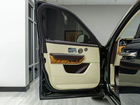 Used 2019 Rolls-Royce Cullinan AWD/4WD image 29
