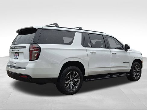 Used 2024 Chevrolet Suburban Z71 w/ Luxury Package AWD/4WD image 6