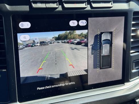 Used 2024 Ford F250 Lariat image 11