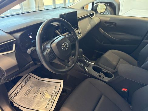 Used 2024 Toyota Corolla LE FWD image 10