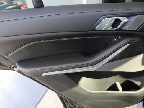 Used 2023 BMW X5 xDrive40i w/ M Sport Package image 22