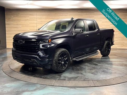 Used 2023 Chevrolet Silverado 1500 RST w/ Z71 Off-Road Package AWD/4WD image 5