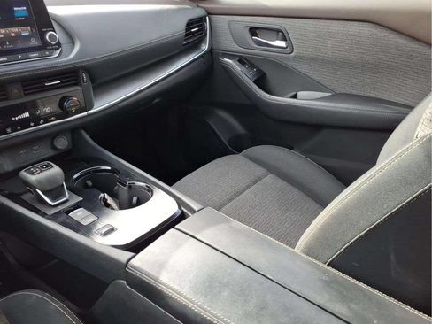 Used 2023 Nissan Rogue SV FWD image 13