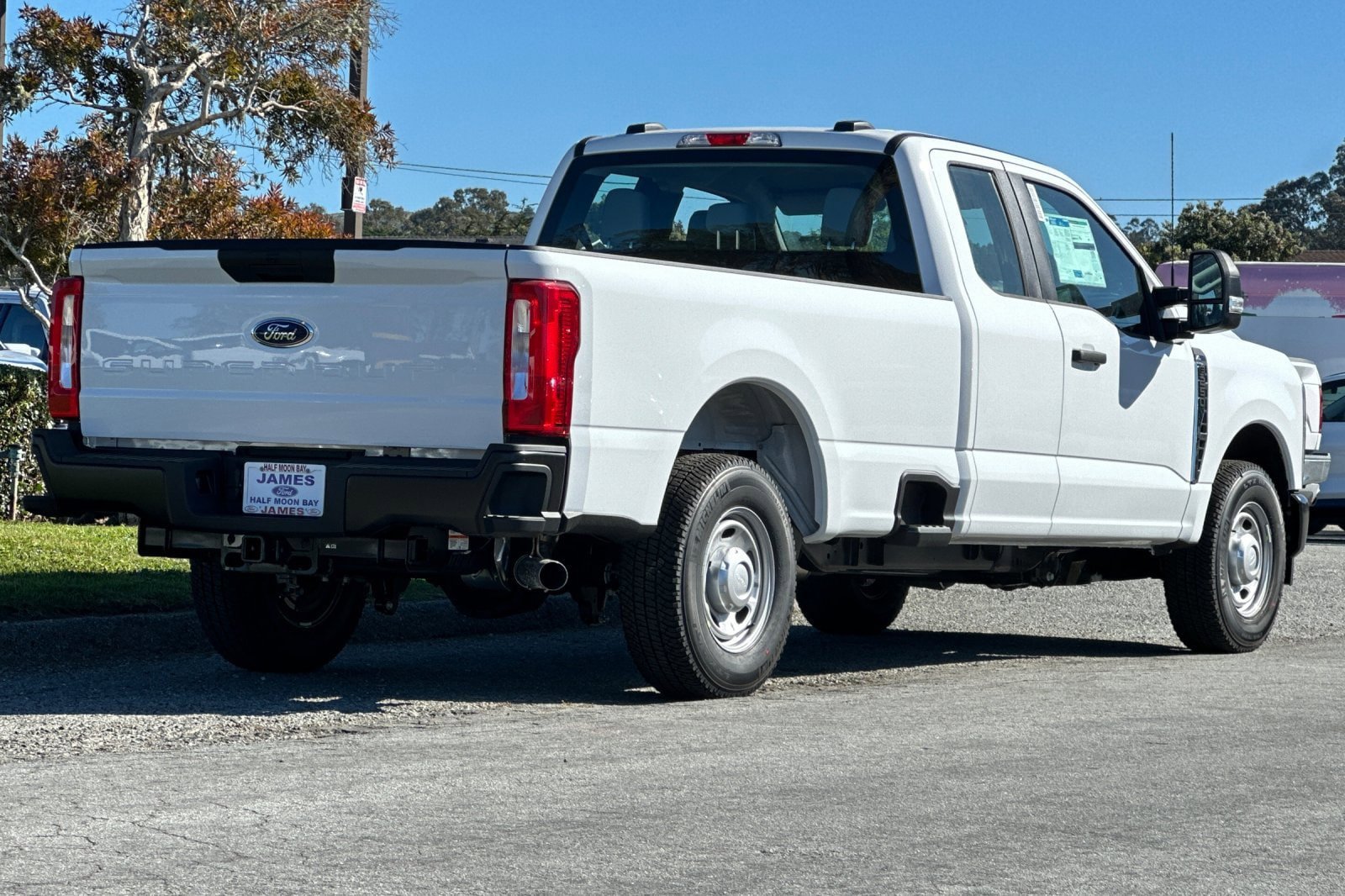 New 2026 Ford F250 XL w/ XL Driver Assist Package RWD image 5